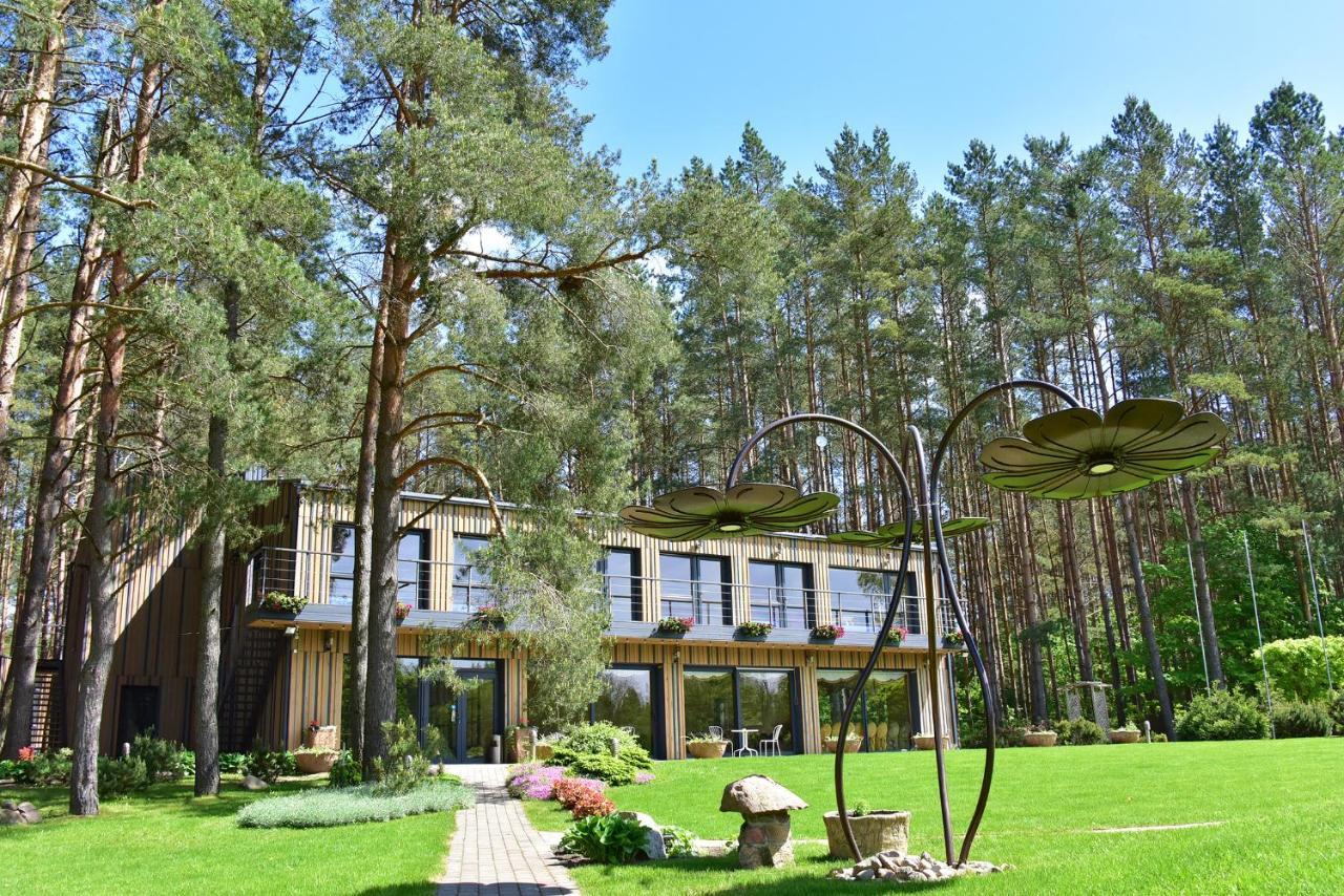 Pusu Takas Hotel Andrioniškis Kültér fotó