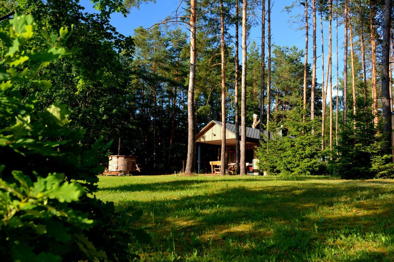 Pusu Takas Hotel Andrioniškis Kültér fotó